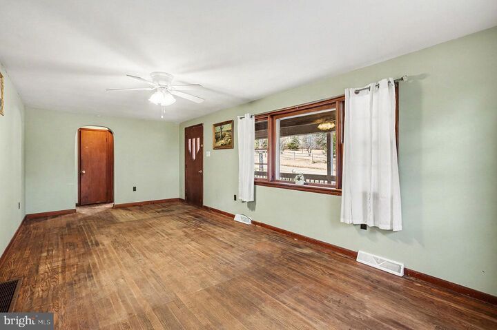 Property Photo:  5010 Bull Road  PA 17315 