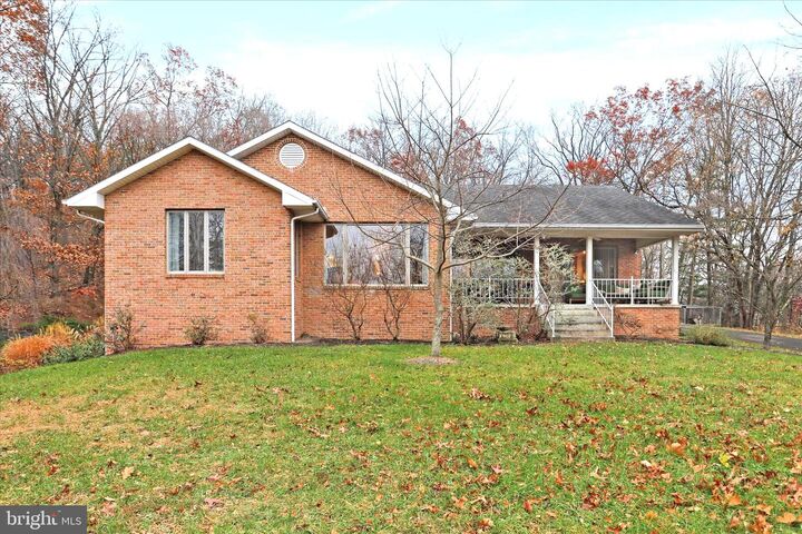 Property Photo:  77 Blackwood Street  WV 25411 