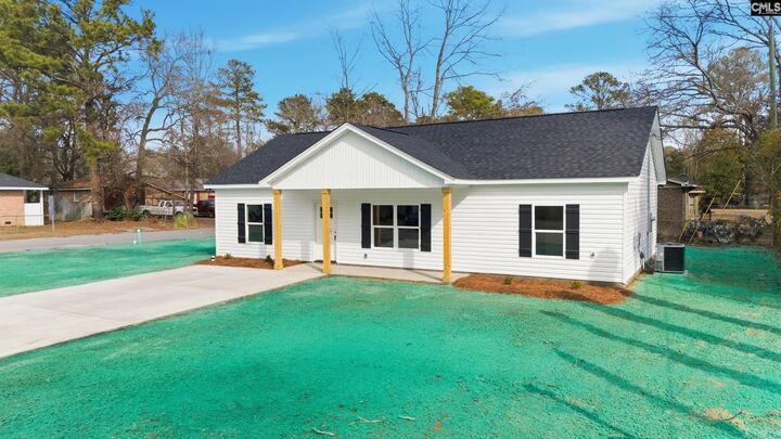 Property Photo:  221 Lloydwood  SC 29172 