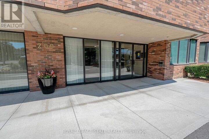 Property Photo: 200 Limeridge Road West 105 ON L9C 7M7