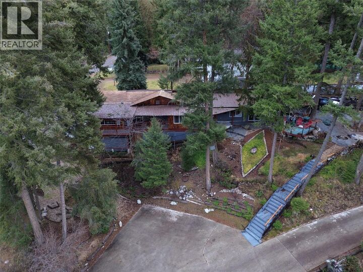 Property Photo: 39 Wilkenson Road BC V0H 1E2