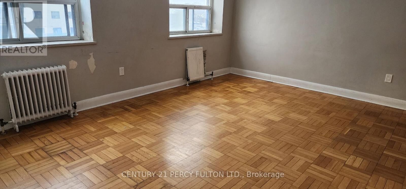 Property Photo:  1305 Wilson Street 301  ON M3M 1J4 