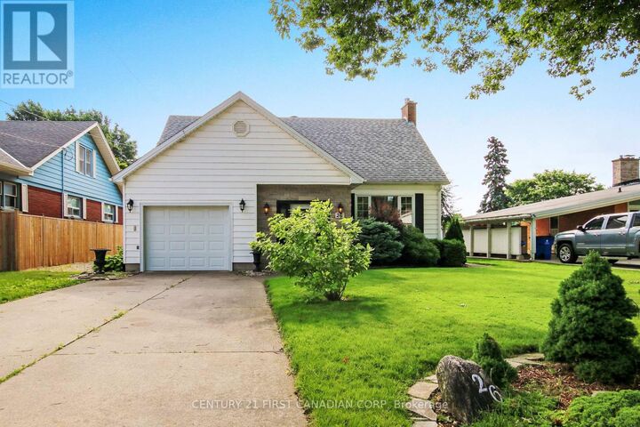 Property Photo:  26 Grand Avenue  ON N8A 4J9 