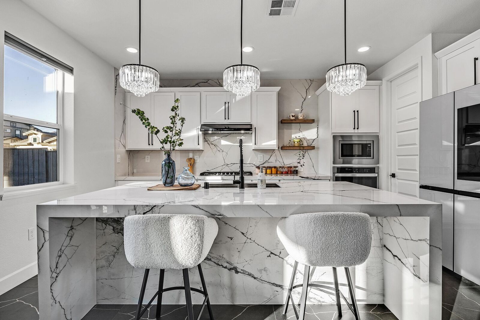 Property Photo:  259 Eagle Nest Dr  CA 94561 