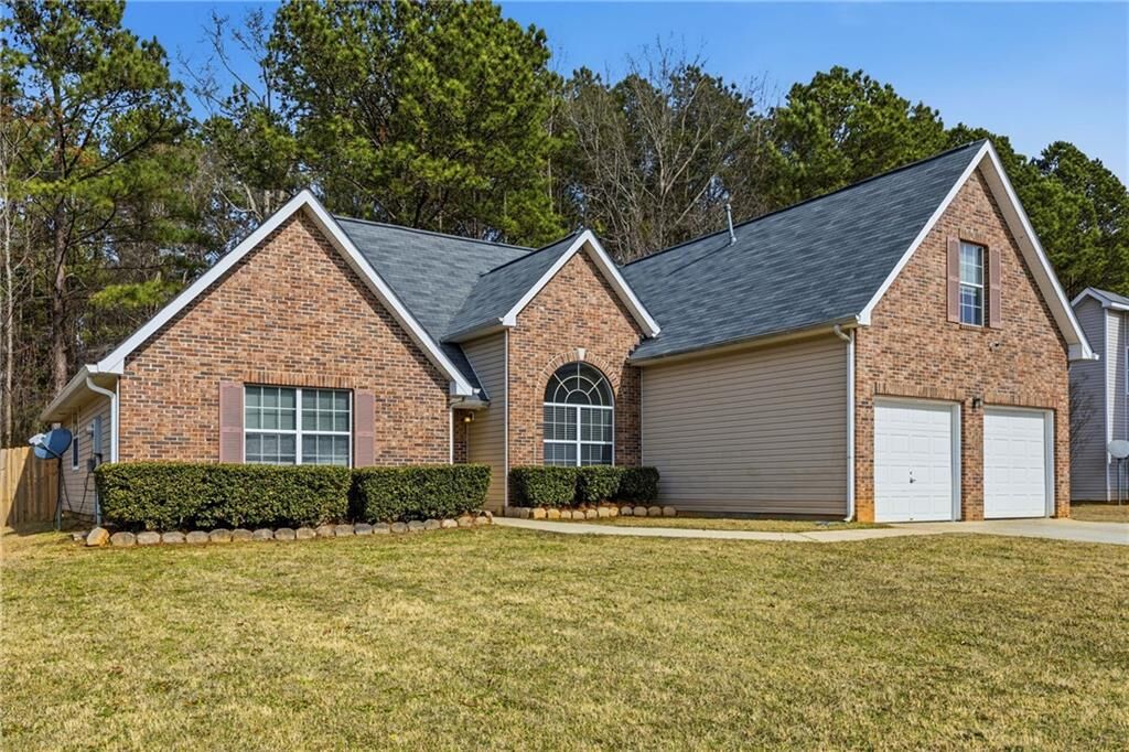Property Photo:  315 Ermines Way  GA 30253 