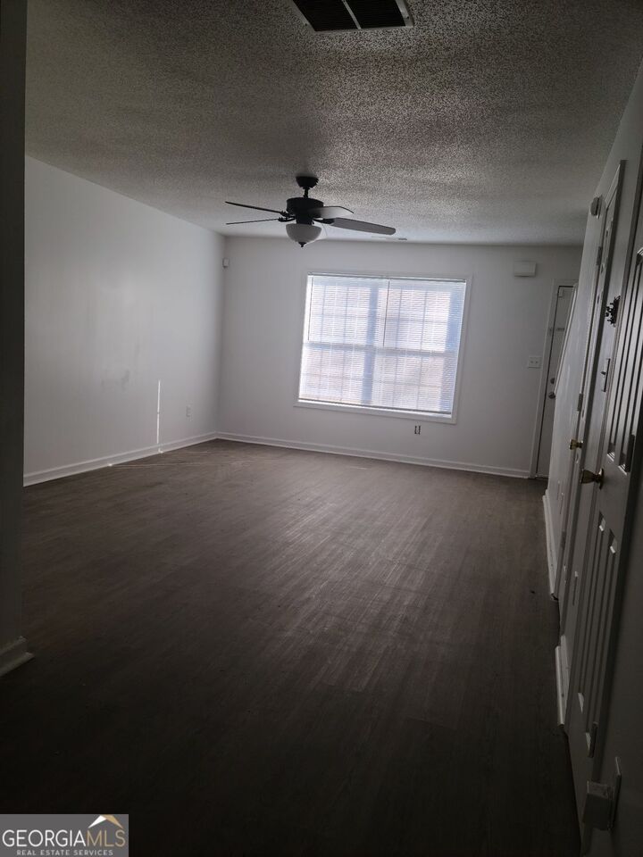 Property Photo:  7146 Ravenwood Lane  GA 30038 