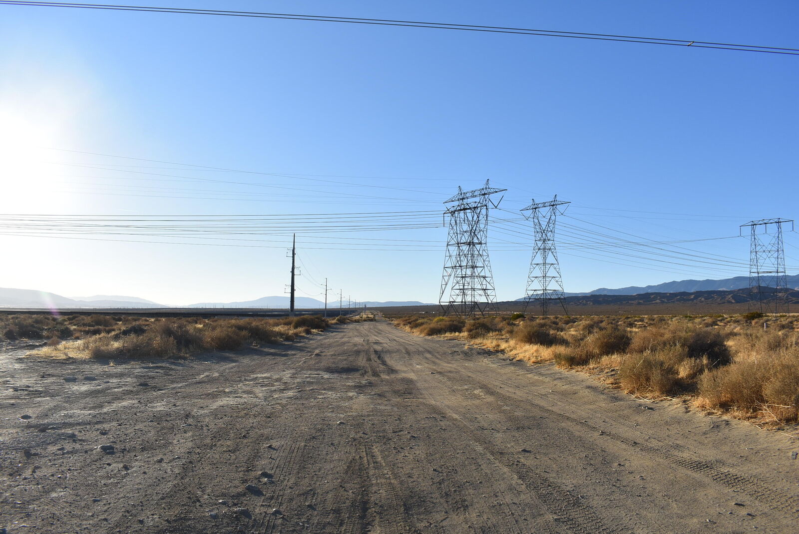 Property Photo: 19300 W Astoria Ave CA 93560