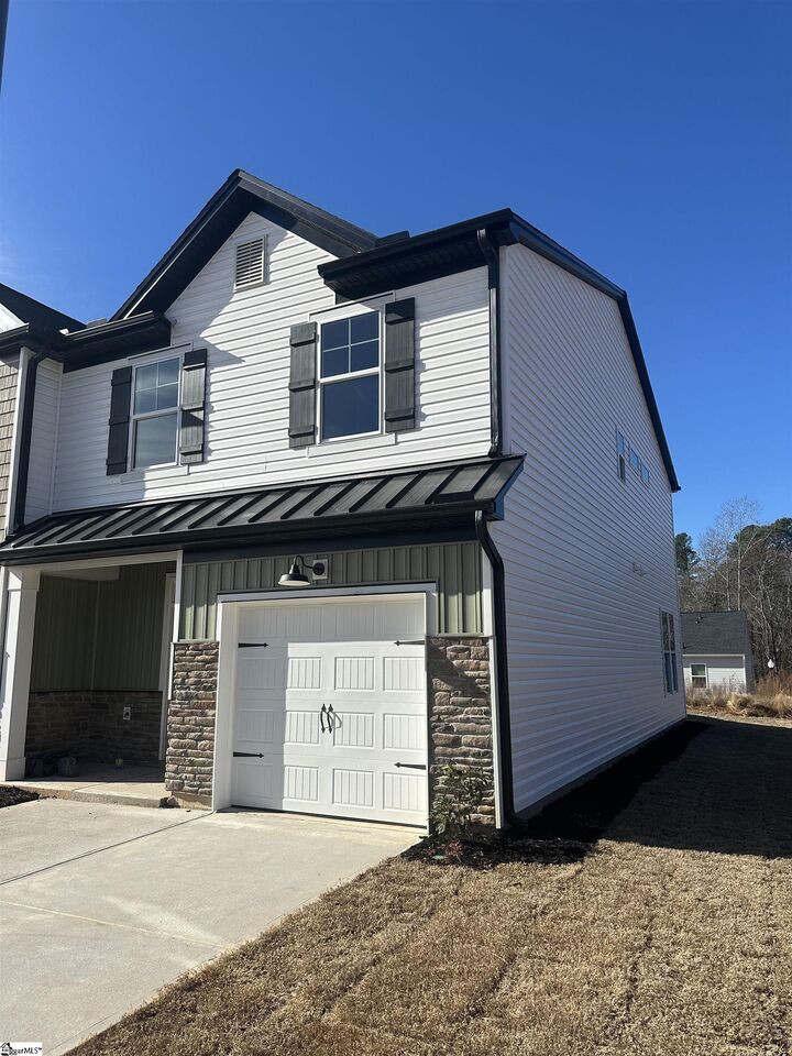 Property Photo:  407 Belgrove Way Lot 109  SC 29640 