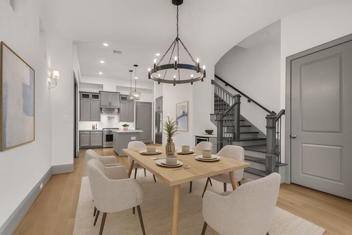 Property Photo:  1906 W 25th Street  TX 77008 