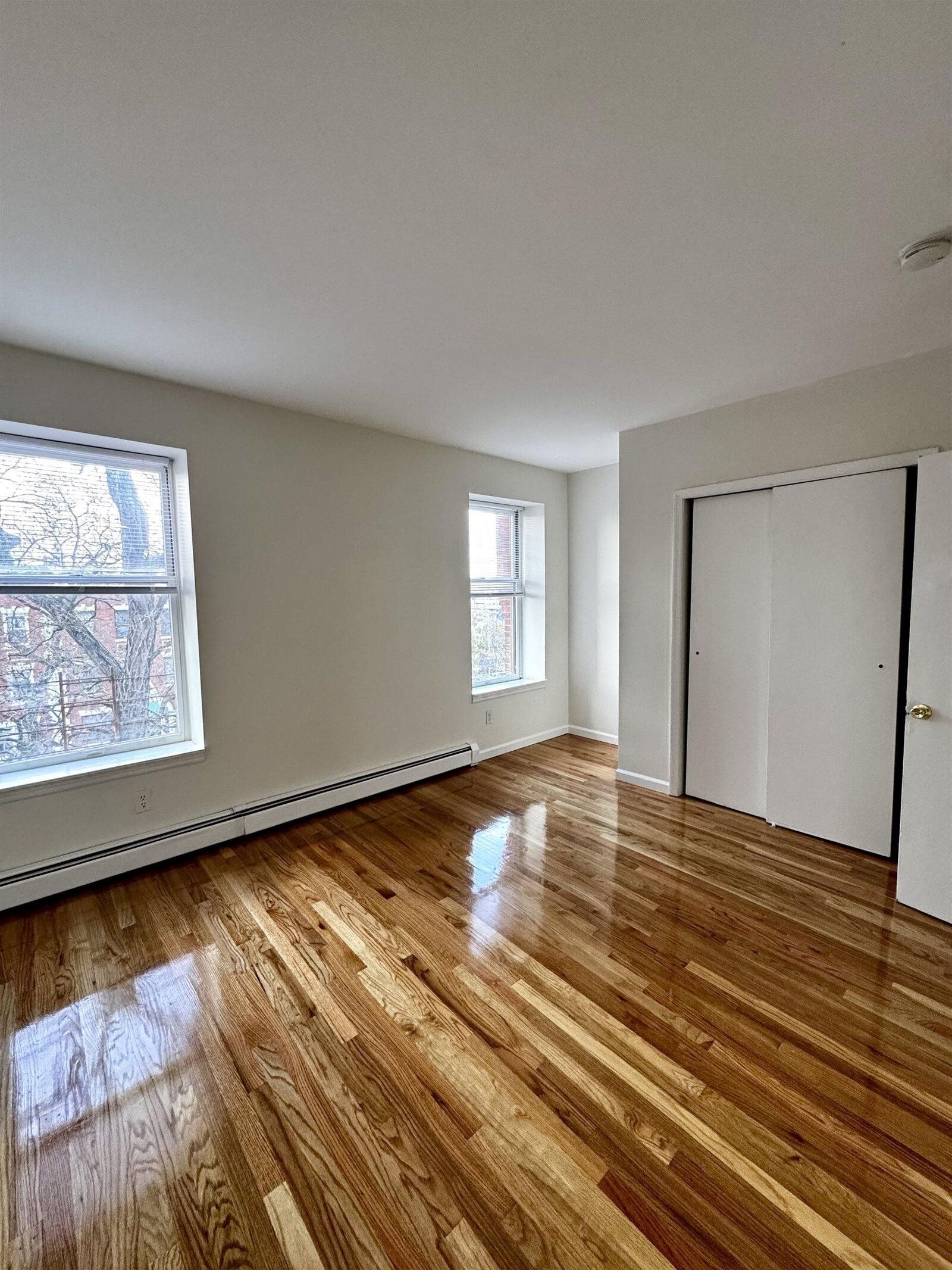 Property Photo:  724 Ocean Ave 2  NJ 07305 