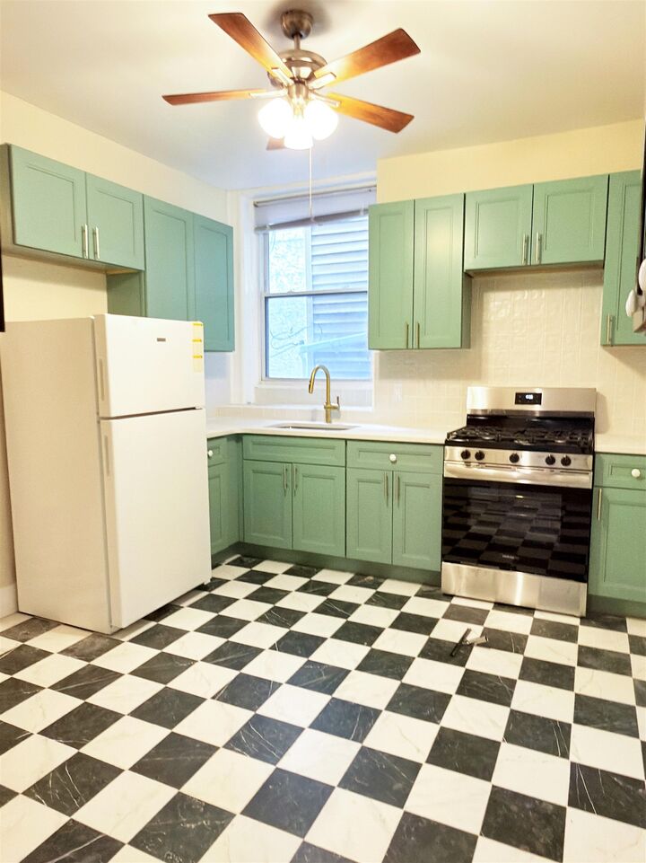 Property Photo:  622 Park Ave 1A  NJ 07030 