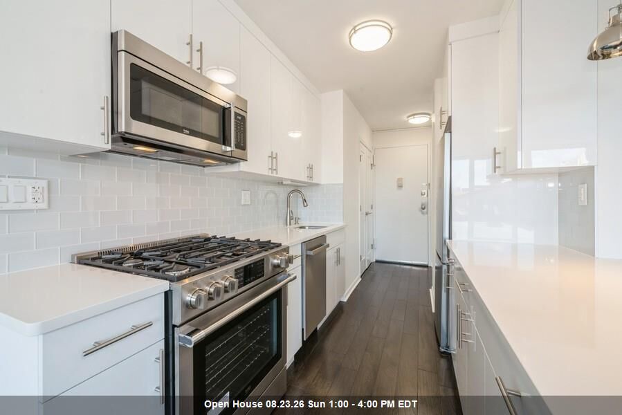 Property Photo: 500 Central Ave 302 NJ 07087