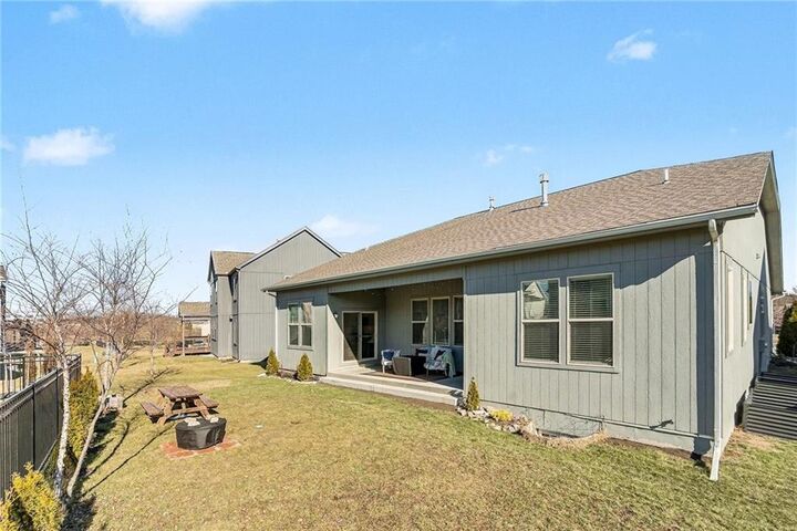 Property Photo:  8100 N Tullis Avenue  MO 64158 