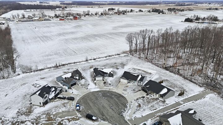 Property Photo:  801 Lagonda Trail  IN 46818 