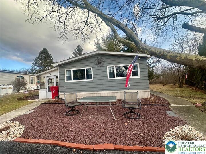 Property Photo: 13 Longwood Circle PA 18014