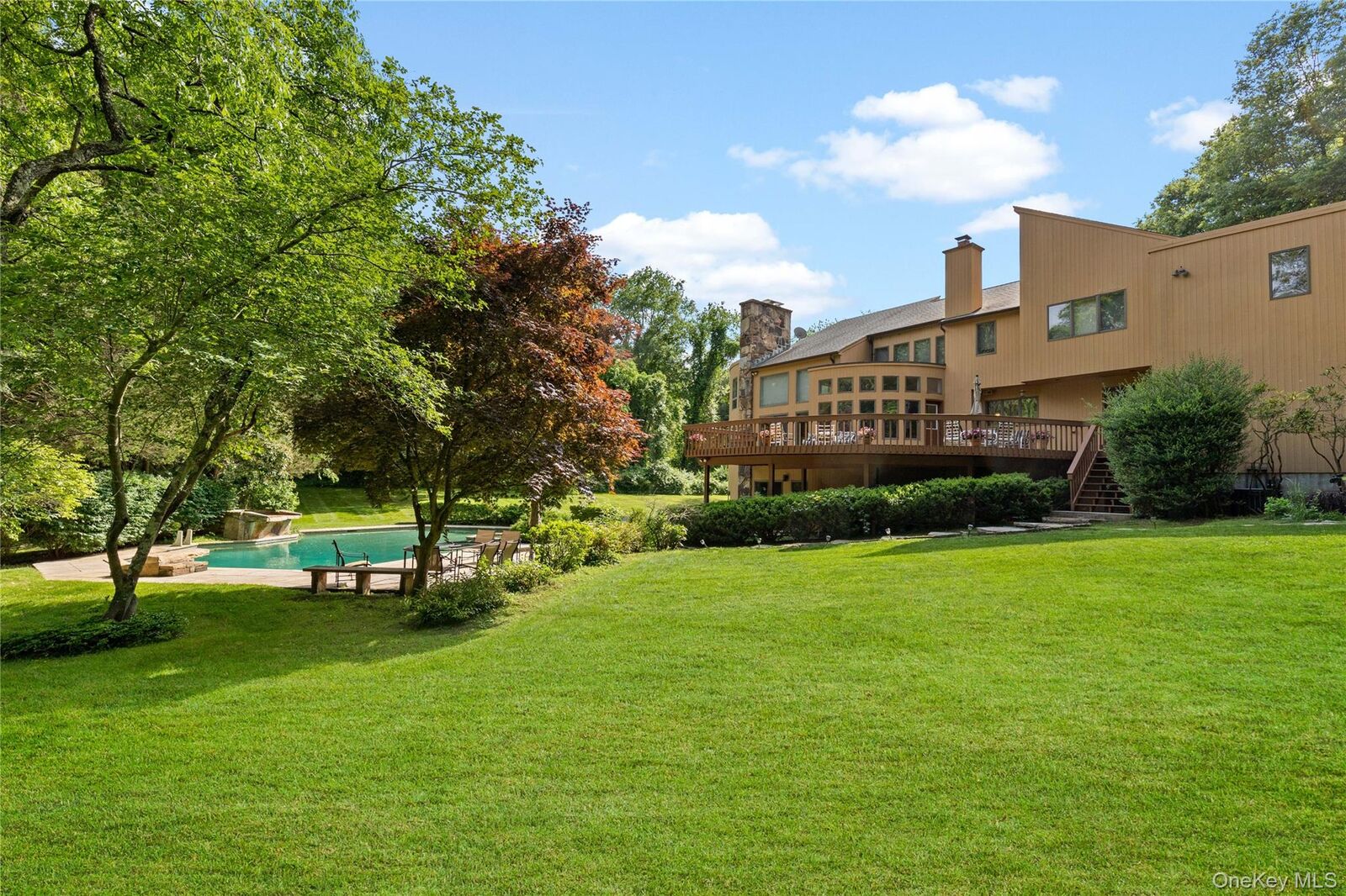 Property Photo:  29 Captain Theale Road  NY 10506 