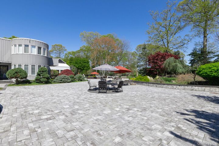 Property Photo:  83 Cliff Road  NY 11777 