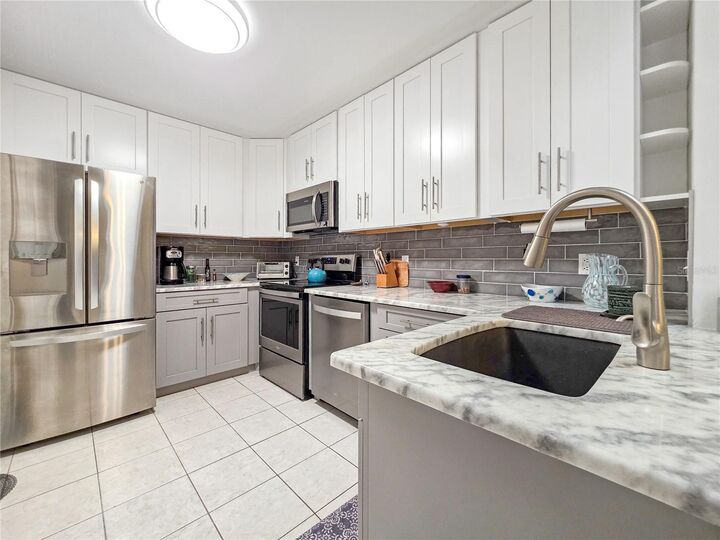 Property Photo: 3300 Loveland Boulevard 2904 FL 33980