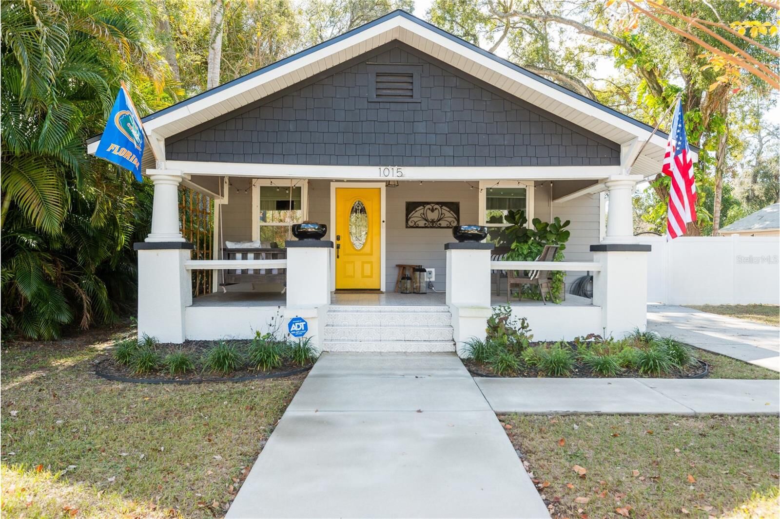 Property Photo:  1015 E Crawford Street  FL 33604 