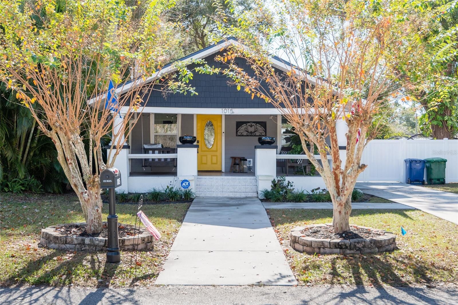 Property Photo:  1015 E Crawford Street  FL 33604 