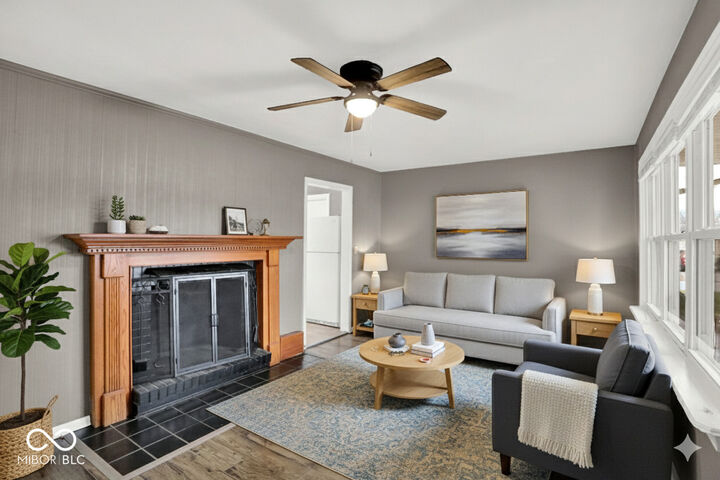 Property Photo: 2116 Manger Lane IN 46011