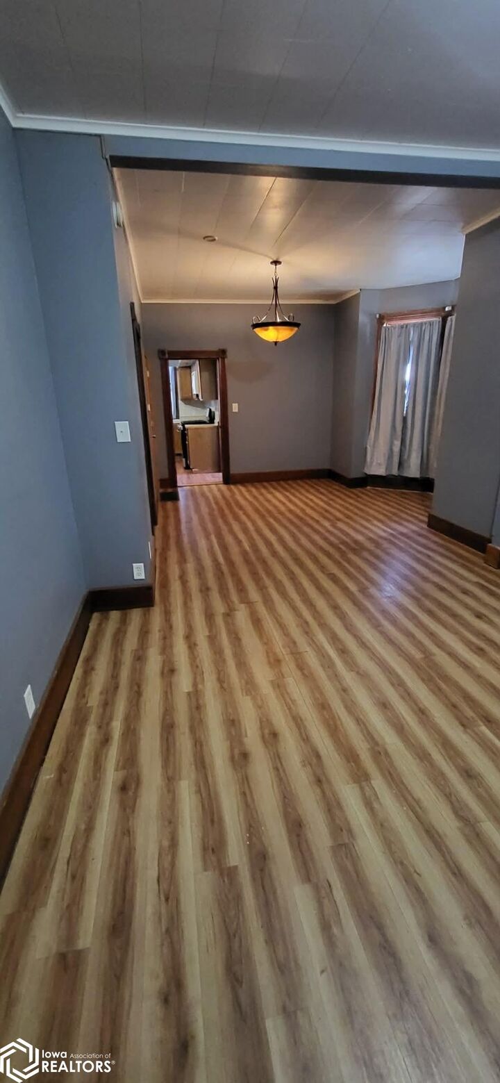 Property Photo:  1004 Bartlett Street  IA 52601 