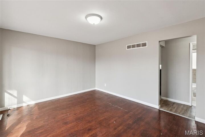 Property Photo:  1035 Kostka Lane  MO 63031 