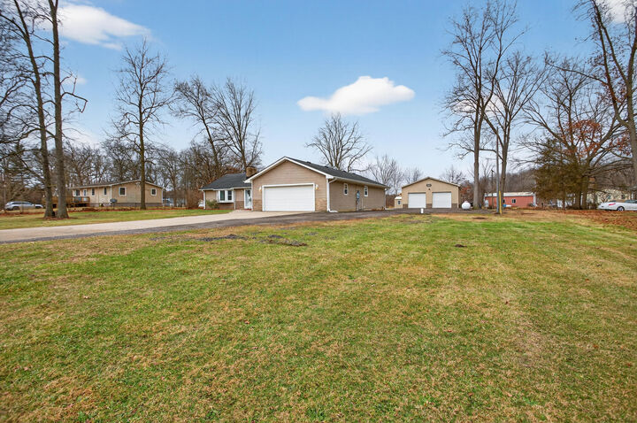Property Photo:  5900 Benton Road  MI 49201 
