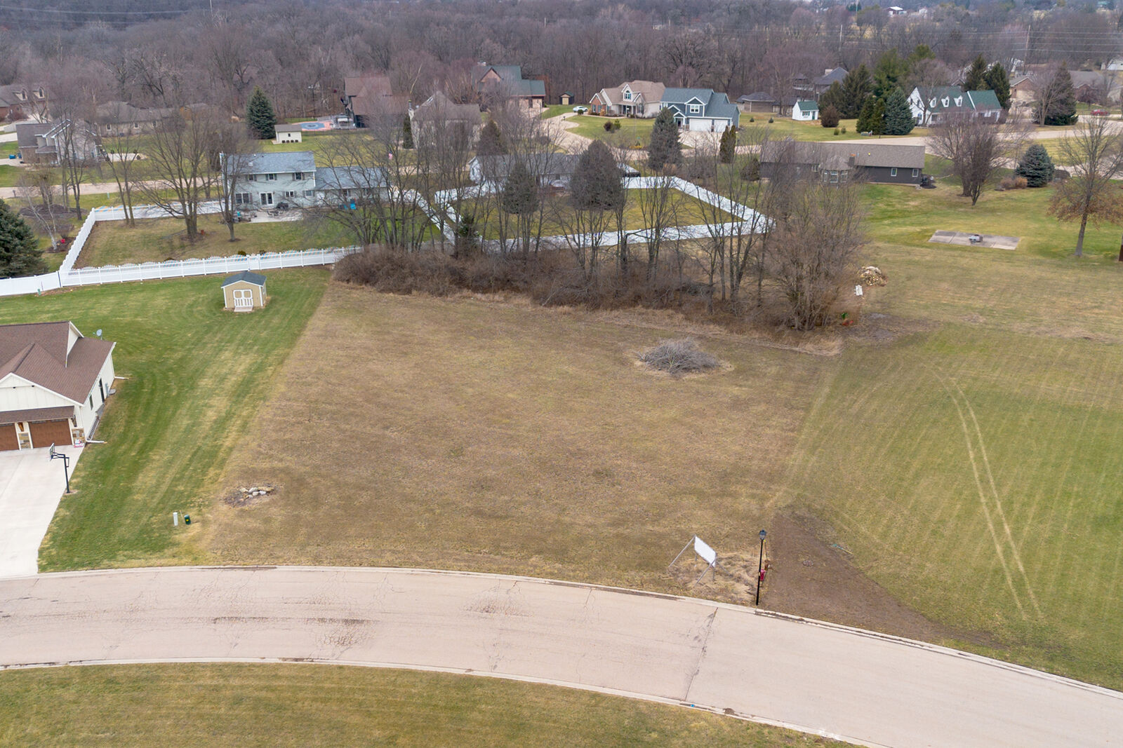 Property Photo:  800 Ann Marie Drive  IL 61373 