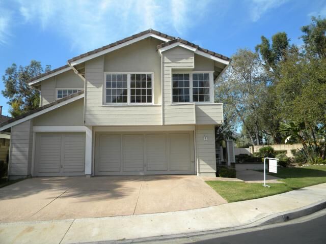 Property Photo:  6 Recodo  CA 92620 