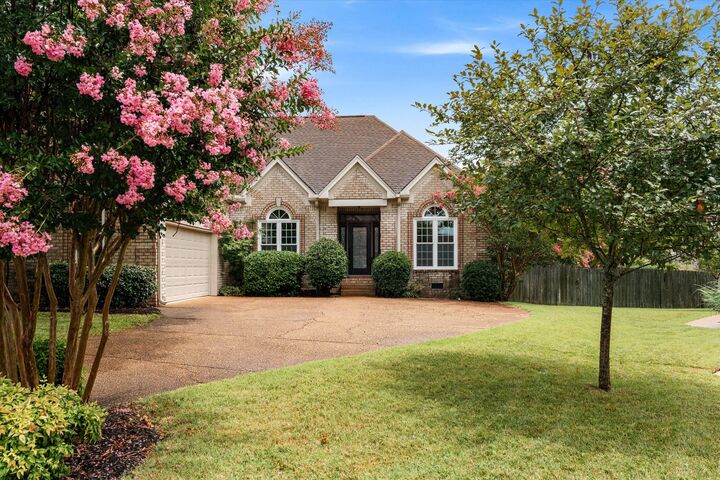 Property Photo:  132 Windchase Run  TN 37076 