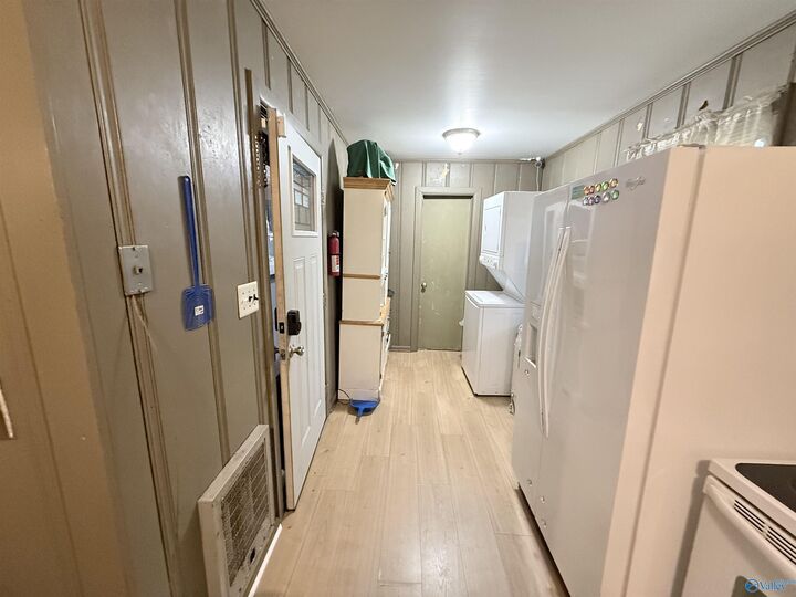 Property Photo:  205 N Debeth Plaza  AL 35611 