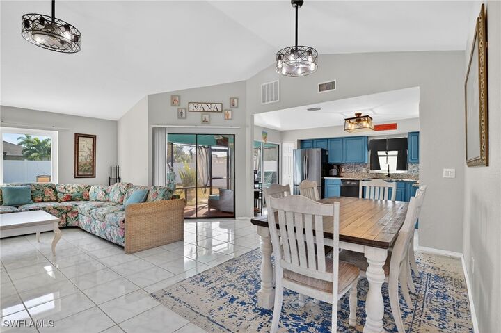 Property Photo:  1105 SW 11th Place  FL 33991 