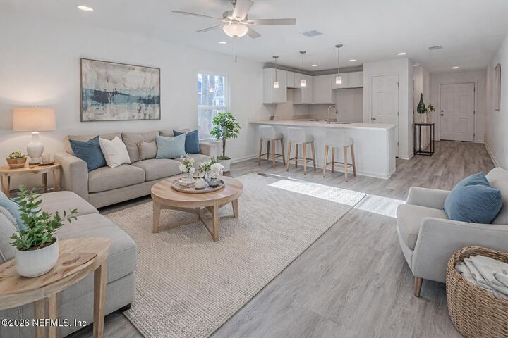Property Photo:  7849 Pipit Avenue  FL 32219 