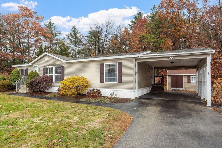 Property Photo: 34 Dianne Street NH 03062