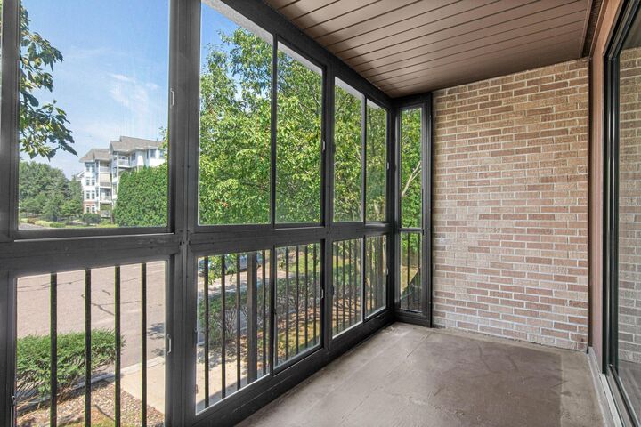 Property Photo:  2670 Oxford Street N 230  MN 55113 