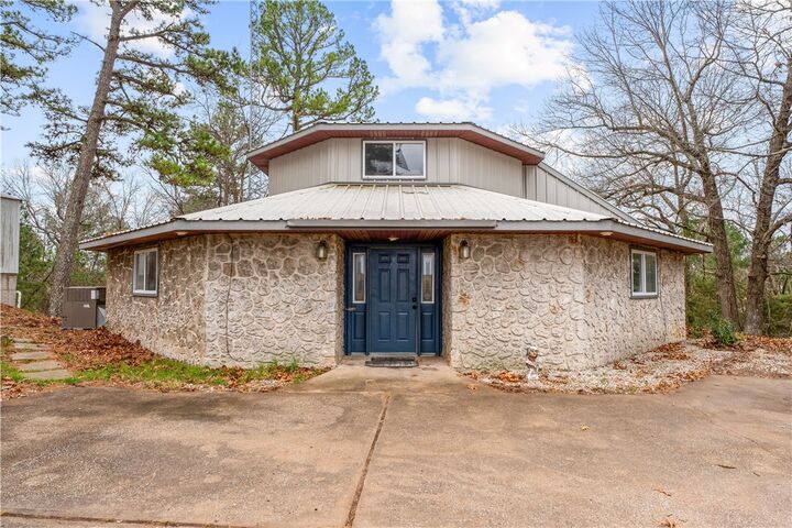 Property Photo: 10207 Rainbow Ridge Road AR 72662