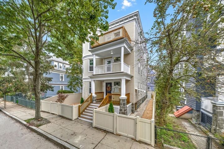 Property Photo:  24 Hinckley 3  MA 02125 