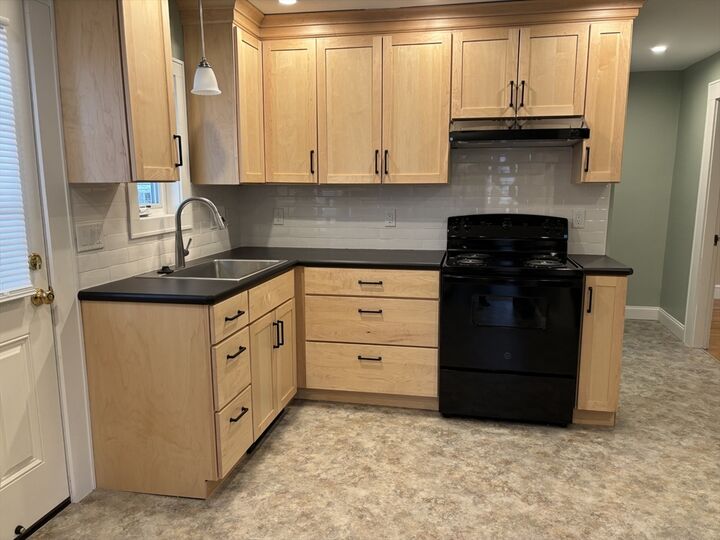 Property Photo:  58 Ashley Rd 2  MA 01040 