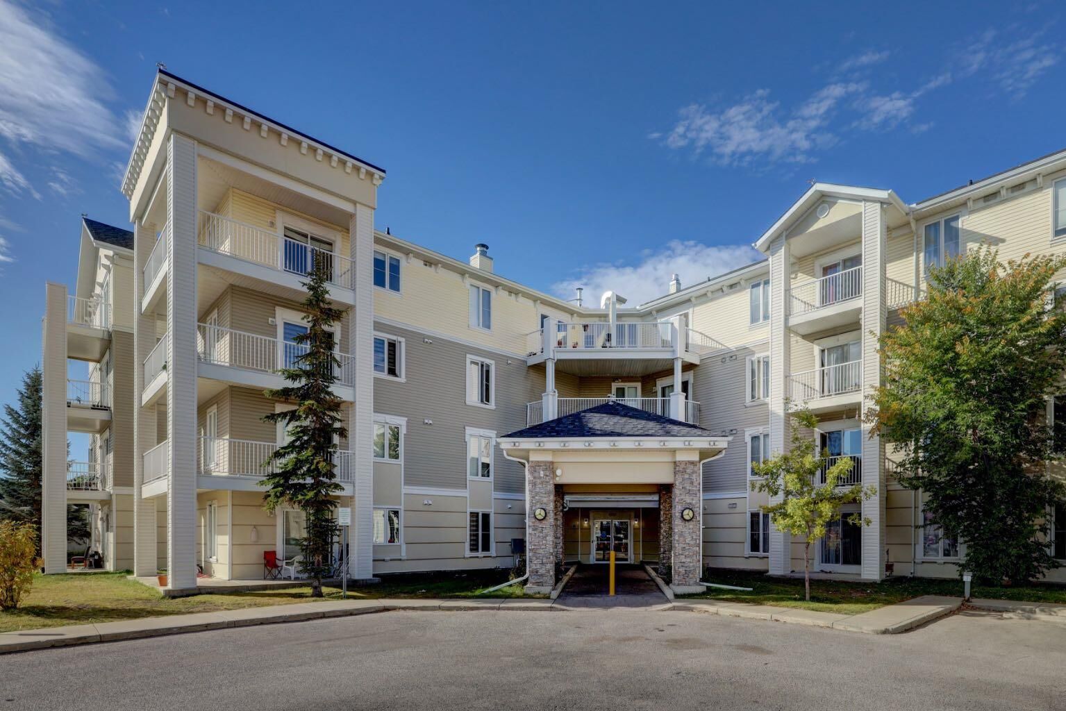 Property Photo: 1140 Taradale Drive NE 1413 AB T3J 0G1