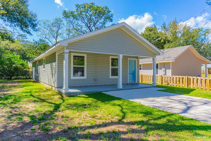 Property Photo:  5767 Avondale Rd  FL 32526 