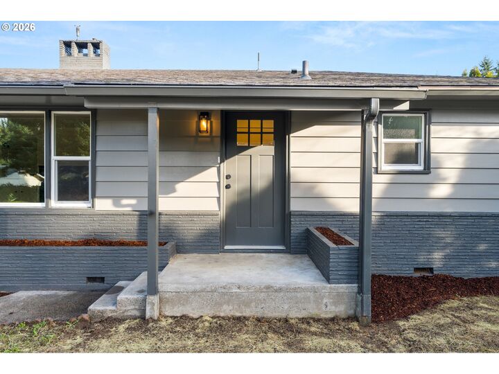 Property Photo: 5613 NE 30th Ave WA 98663