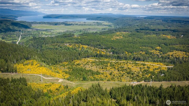 Property Photo:  1 Xx  West California Road  WA 98584 