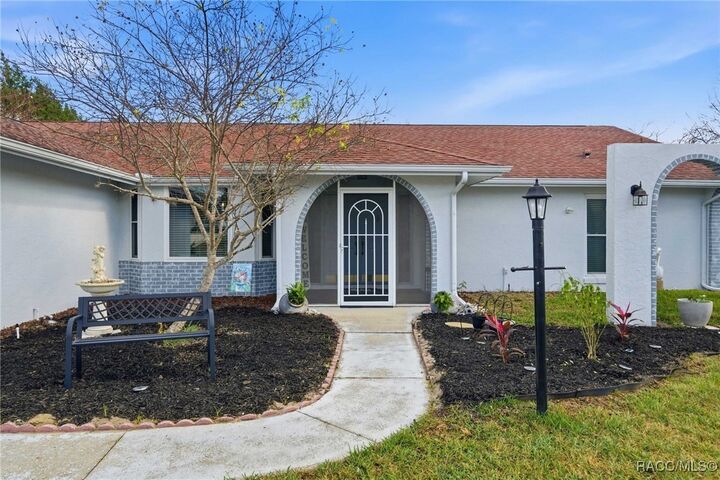 Property Photo:  1141 N Cherry Pop Drive  FL 34442 