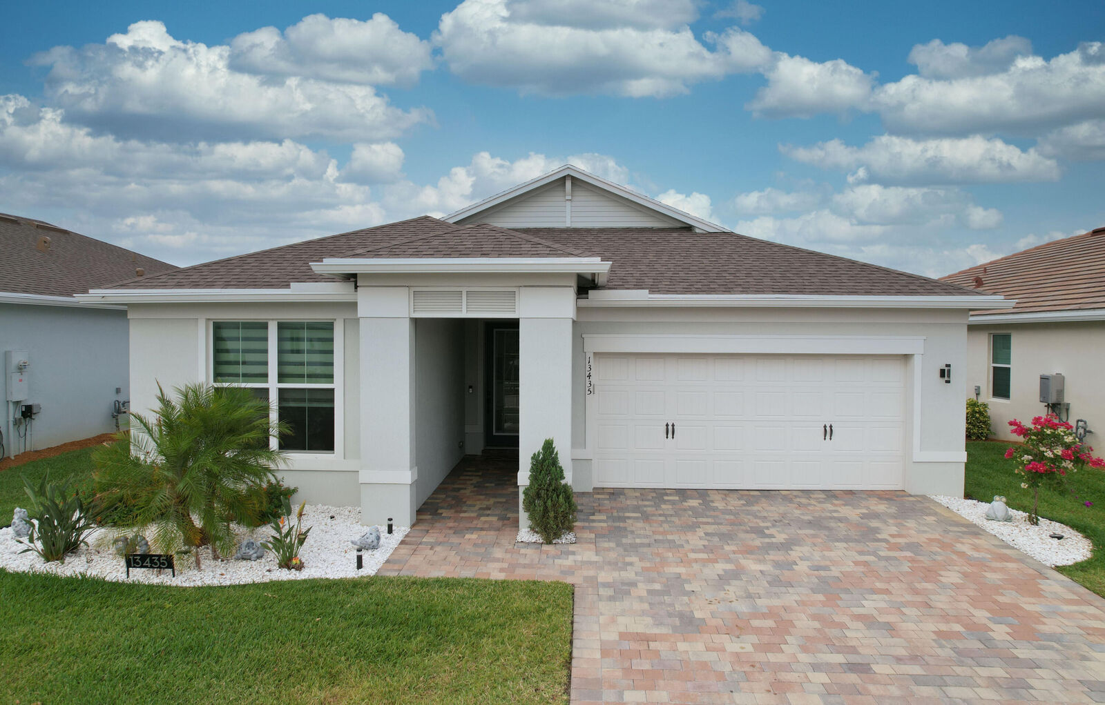 Property Photo: 13435 SW Vermillion Circle FL 34987