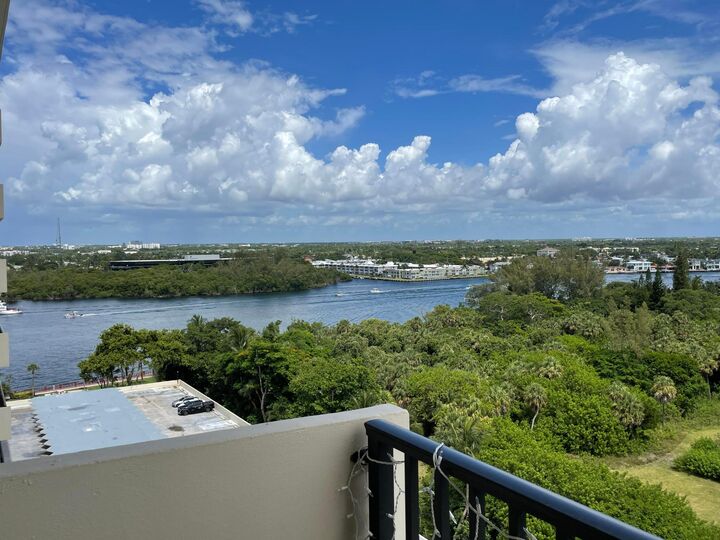 Property Photo:  2121 N Ocean Boulevard 1204E  FL 33431 