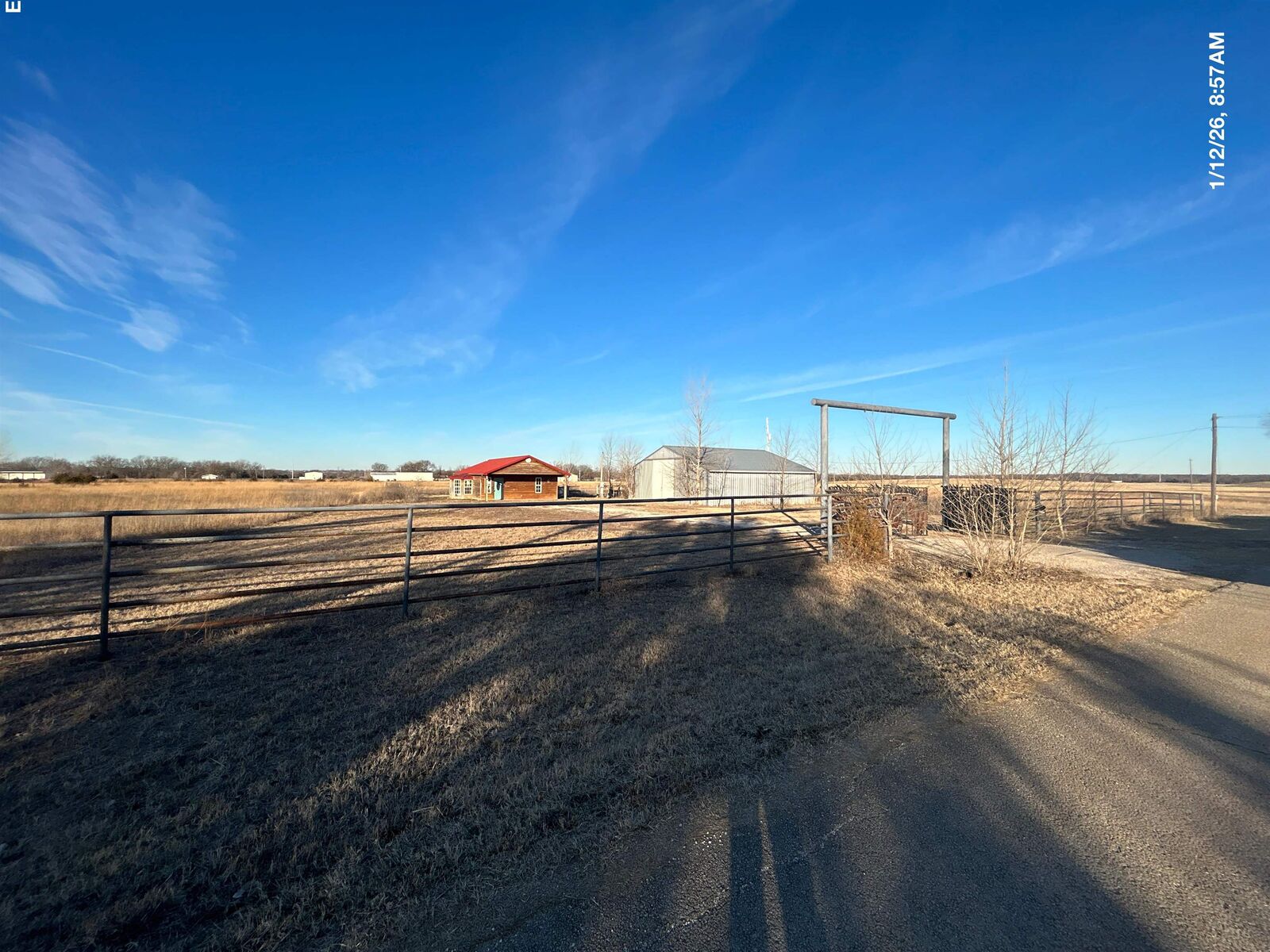 Property Photo: 406 N Catherine St KS 67335