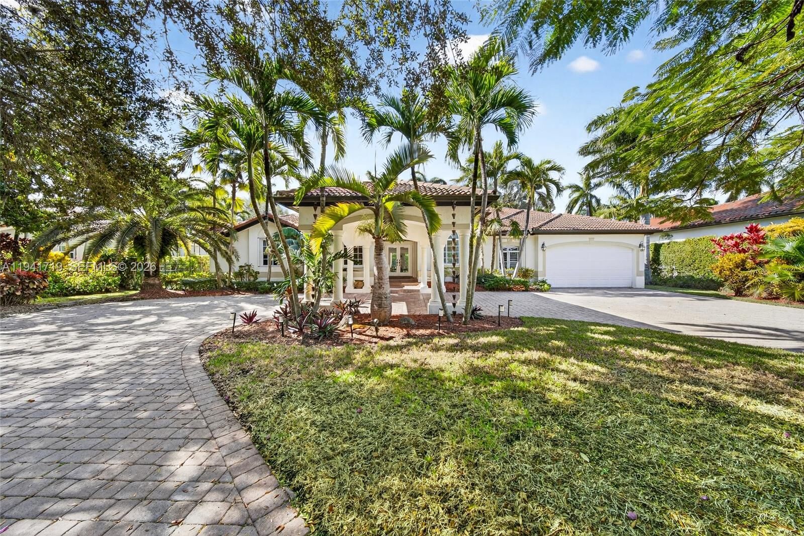 Property Photo: 12530 SW 96th Ct FL 33176