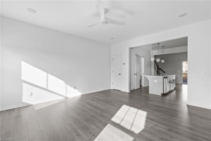 Property Photo:  1825 Ardmore Commons Drive  NC 27103 