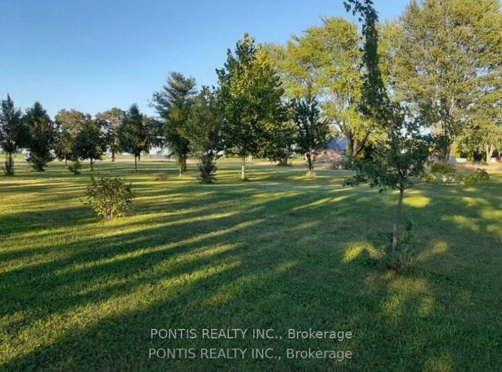 Property Photo:  7059 Dufferin Avenue  ON N8A 4N3 